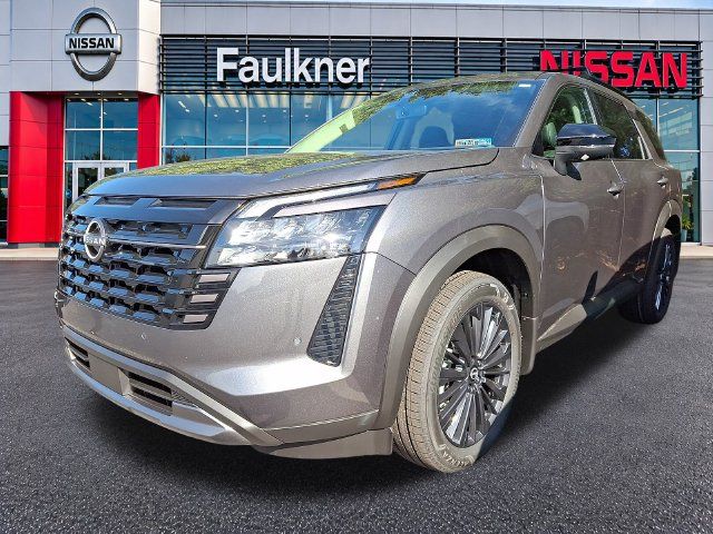 2026 Nissan Pathfinder SL