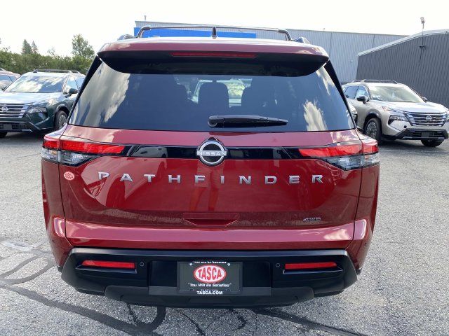 2026 Nissan Pathfinder SV