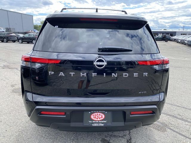 2026 Nissan Pathfinder SV