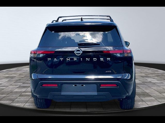 2026 Nissan Pathfinder SV