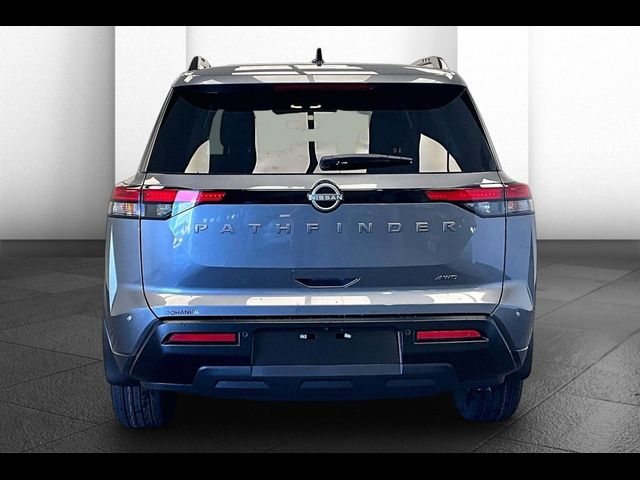 2026 Nissan Pathfinder SV