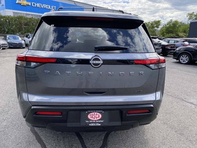 2026 Nissan Pathfinder SV