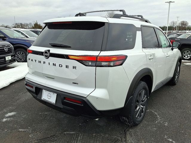 2026 Nissan Pathfinder SV