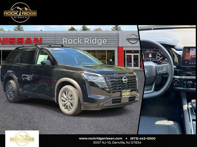 2026 Nissan Pathfinder SV