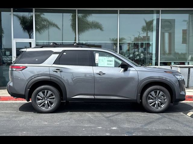 2026 Nissan Pathfinder SV