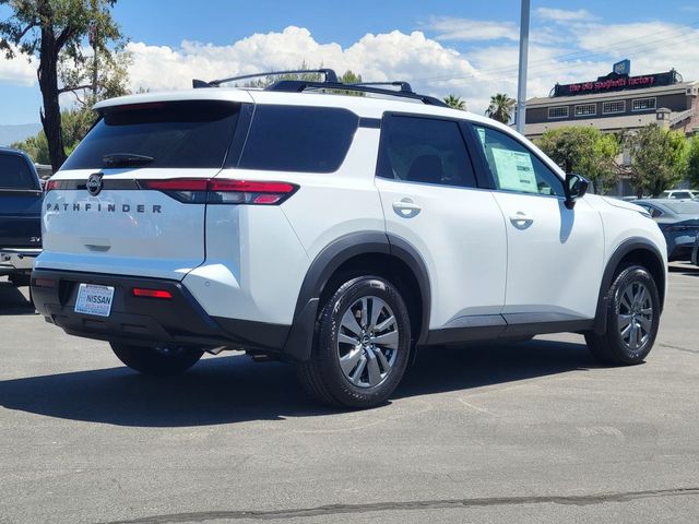 2026 Nissan Pathfinder SV