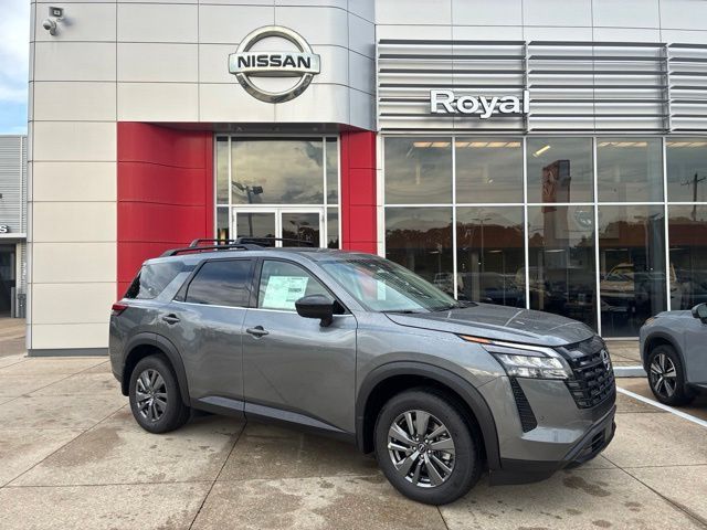 2026 Nissan Pathfinder SV