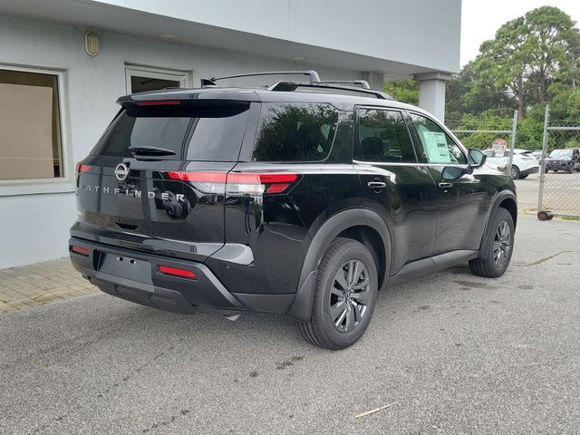 2026 Nissan Pathfinder SV