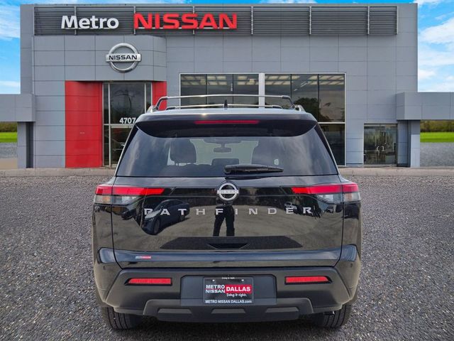 2026 Nissan Pathfinder SV