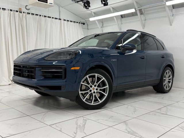 2026 Porsche Cayenne E-Hybrid Base