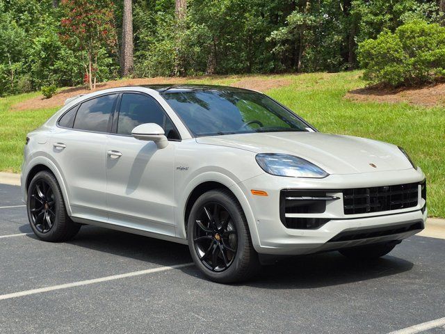 2026 Porsche Cayenne E-Hybrid Base
