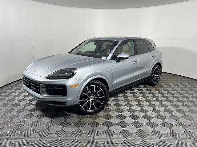 2026 Porsche Cayenne E-Hybrid Base