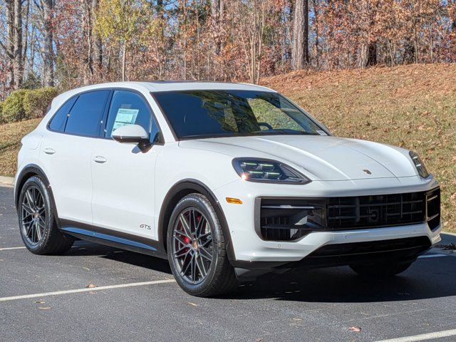 2026 Porsche Cayenne GTS