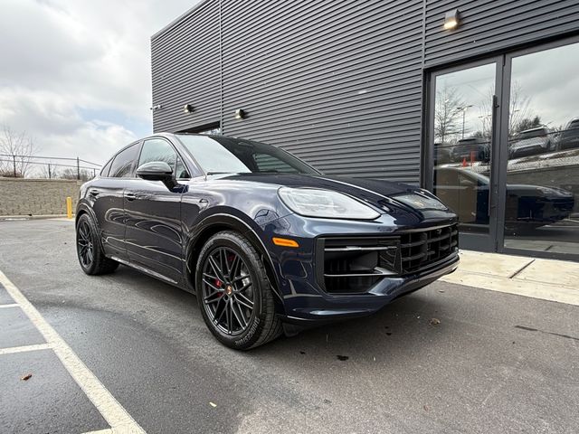 2026 Porsche Cayenne GTS