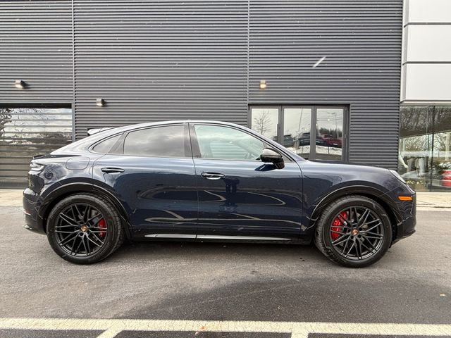 2026 Porsche Cayenne GTS