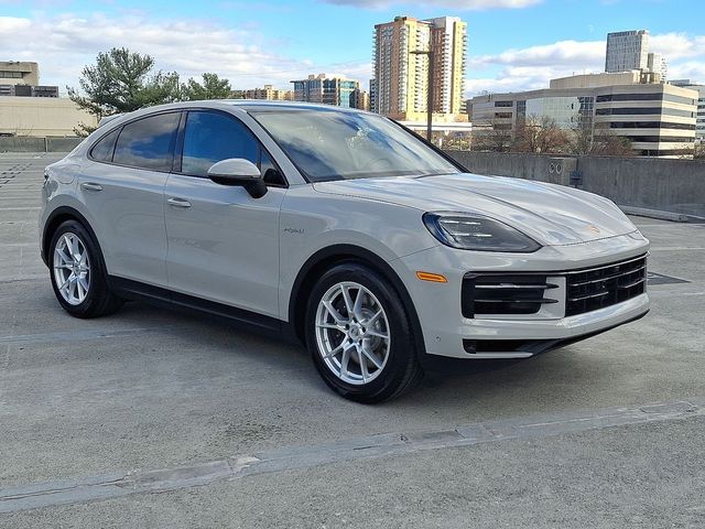 2026 Porsche Cayenne E-Hybrid Base