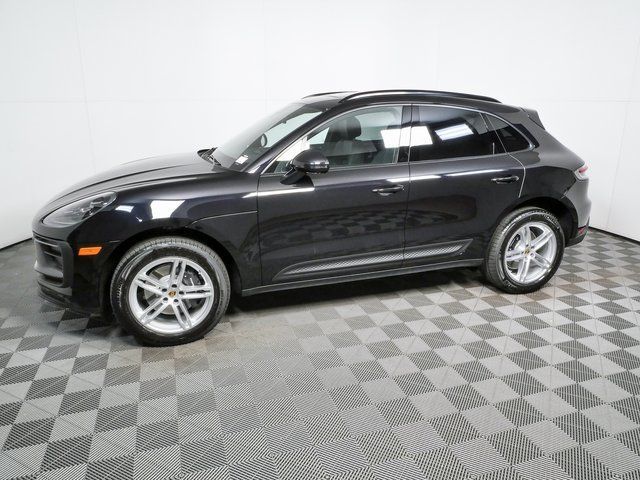 2026 Porsche Macan Base