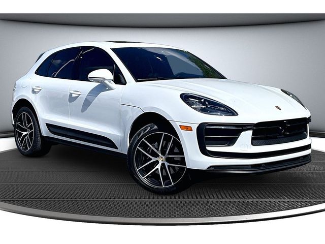 2026 Porsche Macan Base