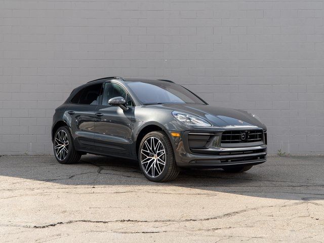 2026 Porsche Macan Base