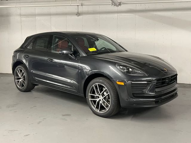 2026 Porsche Macan Base