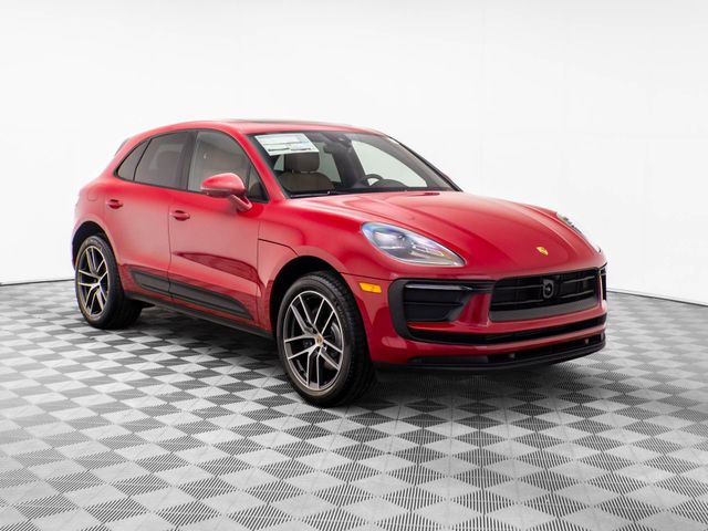 2026 Porsche Macan 