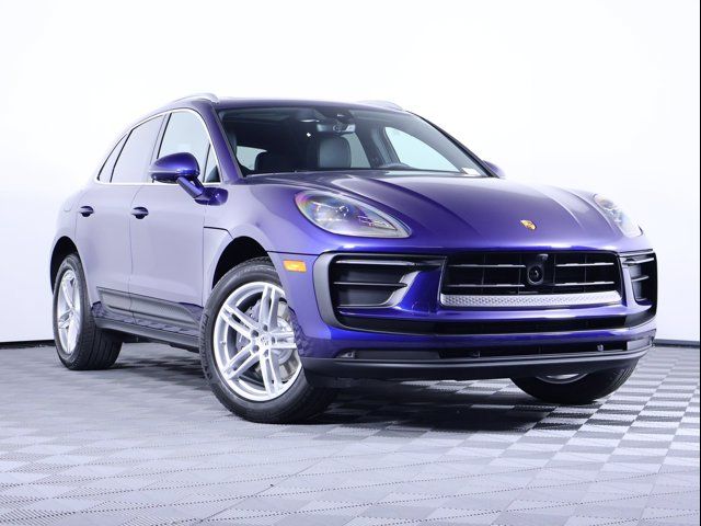 2026 Porsche Macan Base