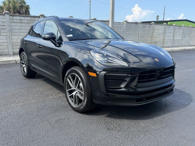 2026 Porsche Macan Base