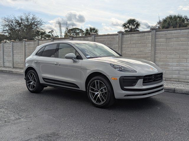 2026 Porsche Macan Base