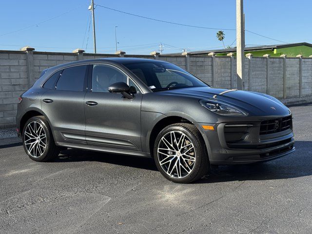 2026 Porsche Macan Base