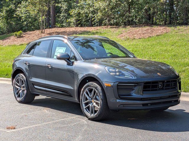 2026 Porsche Macan Base