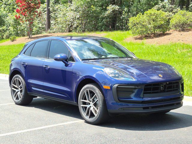 2026 Porsche Macan Base