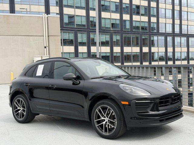 2026 Porsche Macan Base