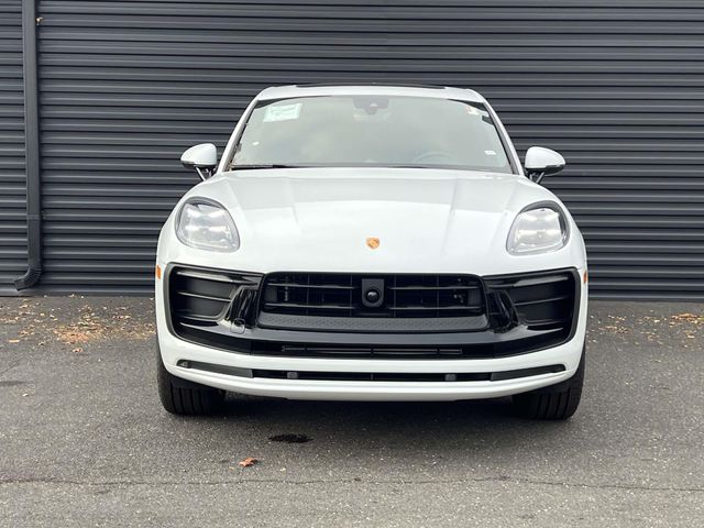2026 Porsche Macan T