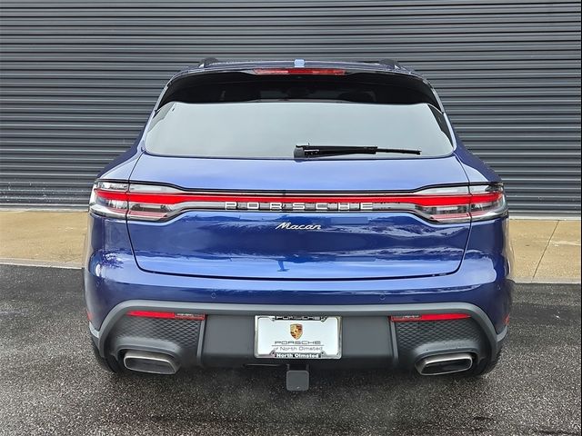 2026 Porsche Macan Base