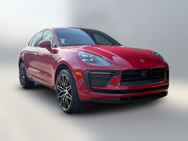 2026 Porsche Macan Base