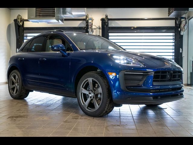 2026 Porsche Macan Base