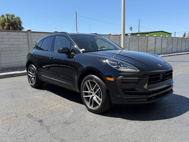 2026 Porsche Macan Base