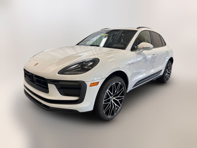 2026 Porsche Macan Base