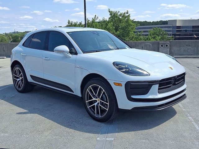 2026 Porsche Macan Base