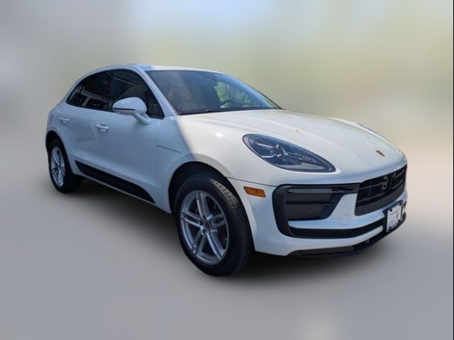 2026 Porsche Macan Base