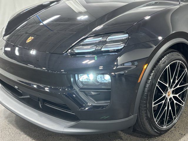 2026 Porsche Macan Electric 4