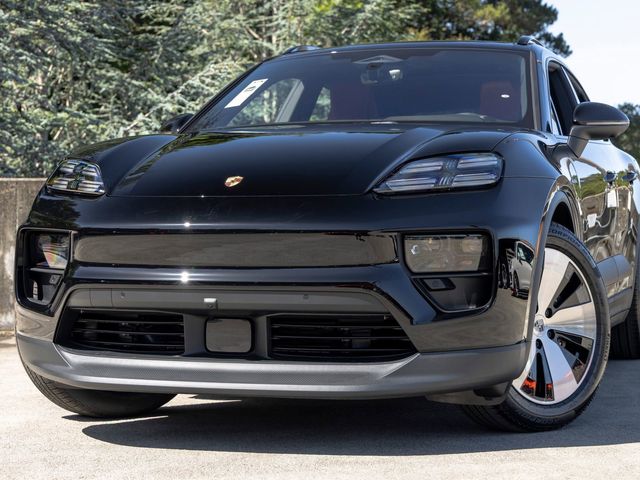 2026 Porsche Macan Electric 4