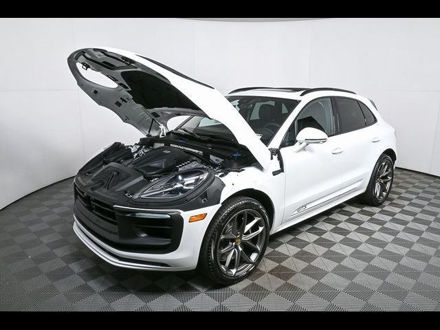 2026 Porsche Macan GTS