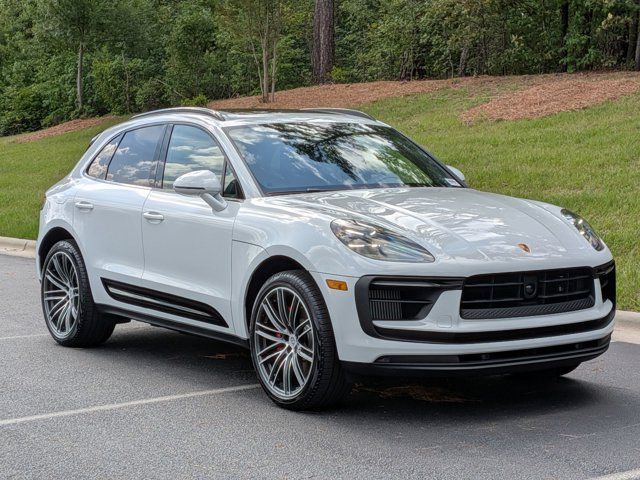 2026 Porsche Macan S