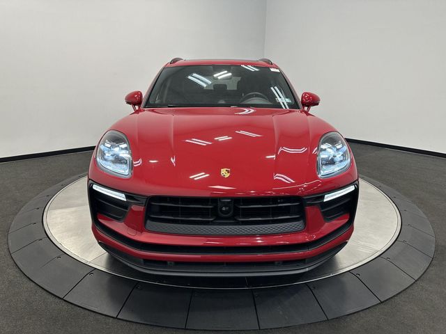 2026 Porsche Macan T