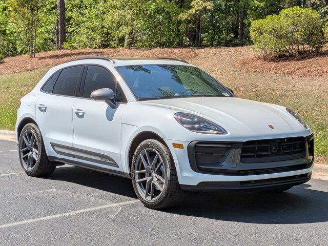 2026 Porsche Macan T