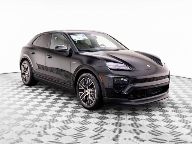 2026 Porsche Macan Electric 4