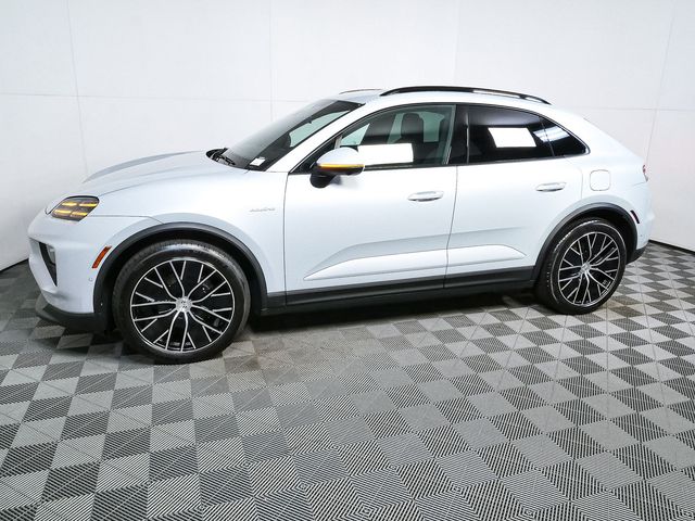 2026 Porsche Macan Electric 4