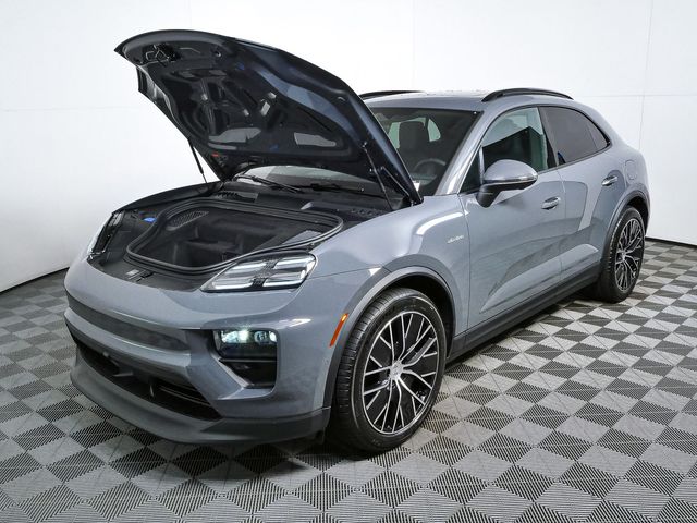 2026 Porsche Macan Electric 4