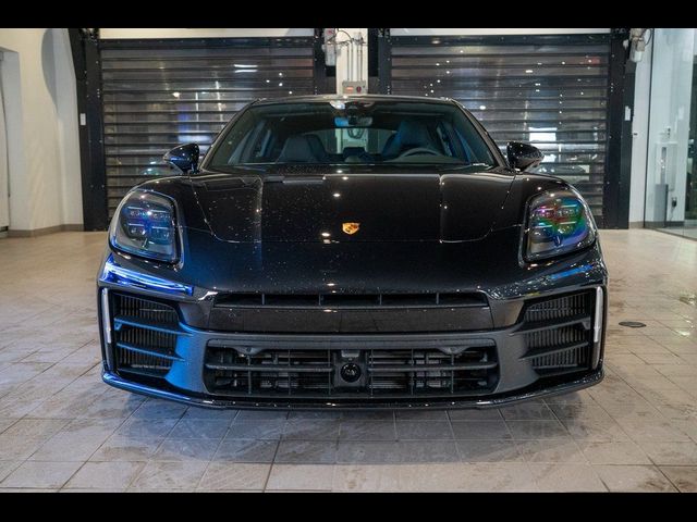 2026 Porsche Panamera 4
